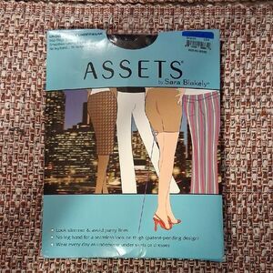 ASSETS 4 Black  Mid Thigh Shaper Underwear By Sara Blakely. New